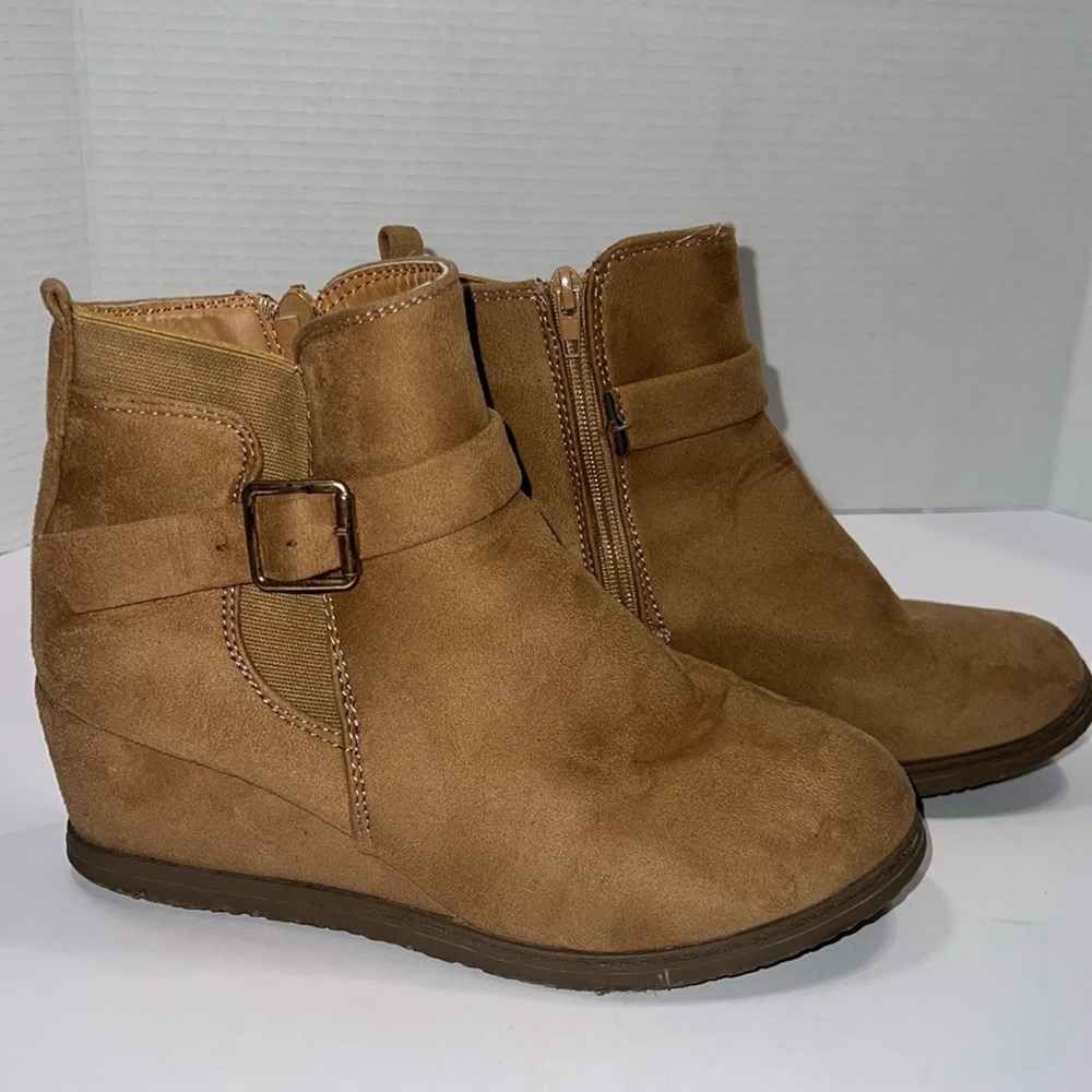 Women’s high boots size 9 good condition used - Picture 3 of 8